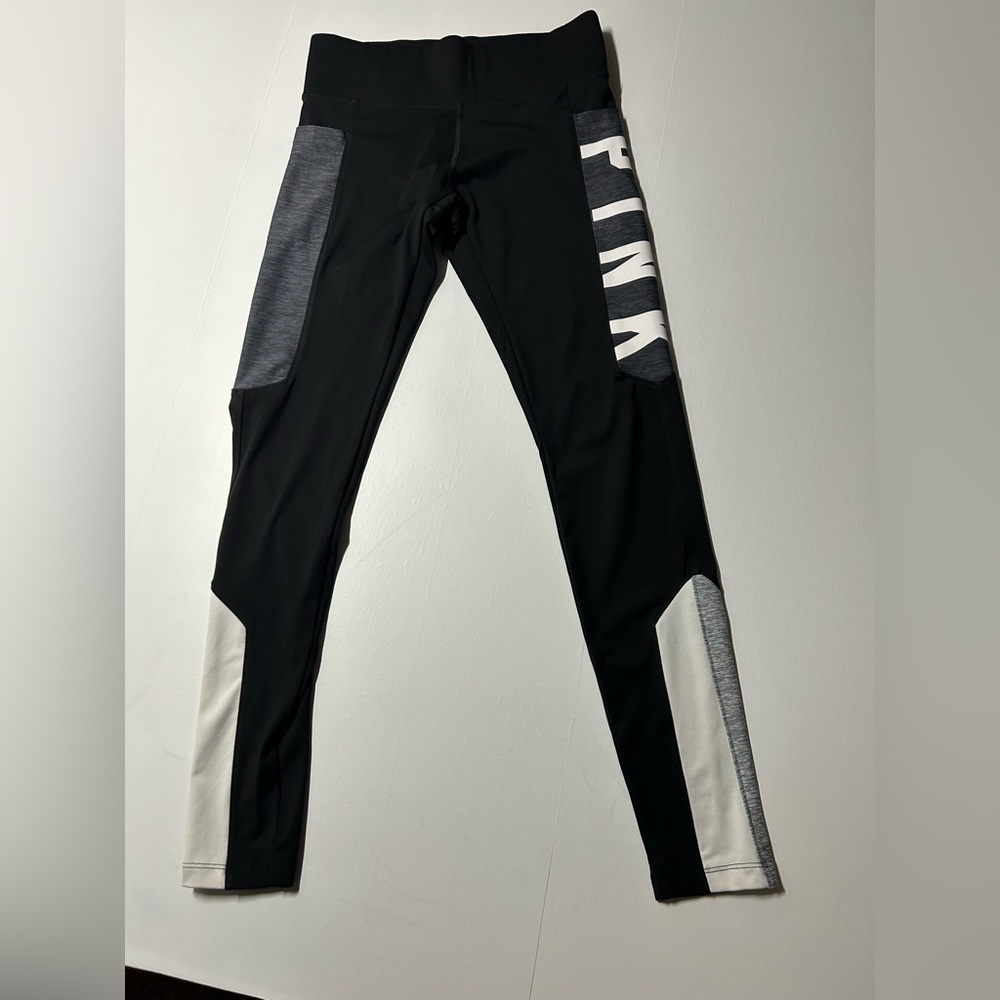 Victoria’s Secret pink women’s S leggings, side pockets pink logo, down the side